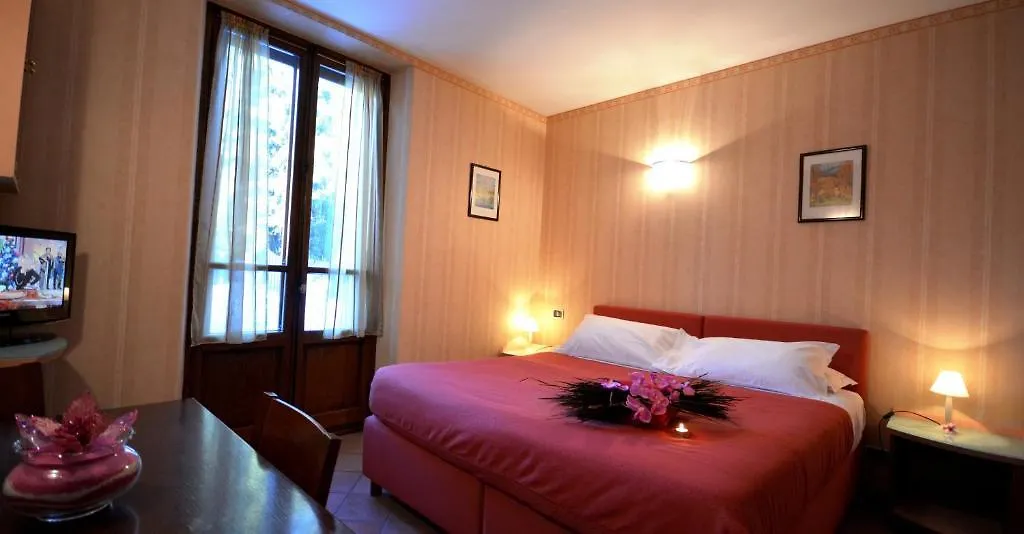 Grand Palais Excelsior-1